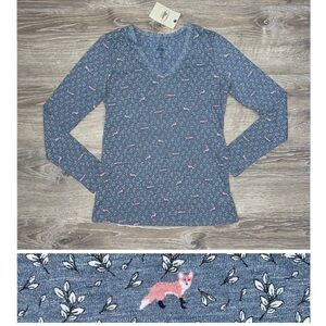 GH Bass and Co Fox Floral V neck long Sleeve Tee Size XS